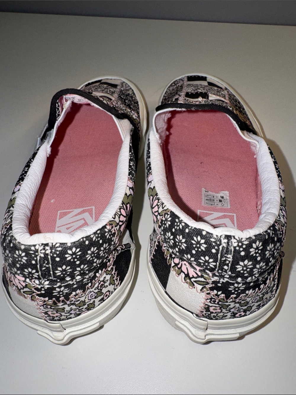 Vans Classic Slip-On Patchwork Floral Checkerboard Canvas Sneakers Size 8 - Picture 4 of 12